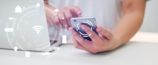 Smart phone that connects to a wifi thermostat